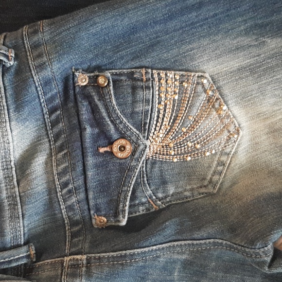 BONGO Jeans - Picture 3 of 4